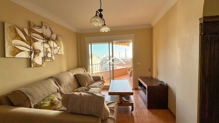 Image No.10-4 Bed House for sale