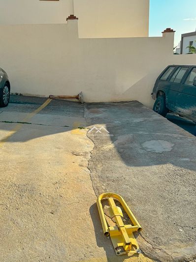 Image No.36-4 Bed House for sale