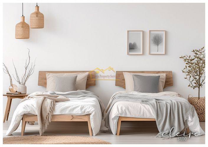 Image No.17-3 Bed Property for sale