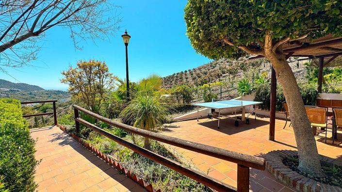 Image No.11-7 Bed Villa for sale