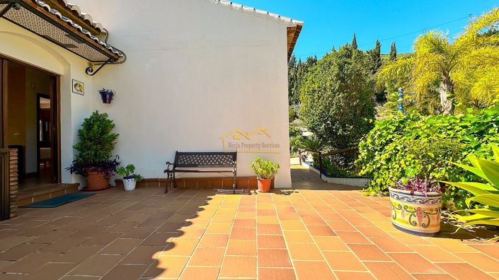 Image No.14-7 Bed Villa for sale