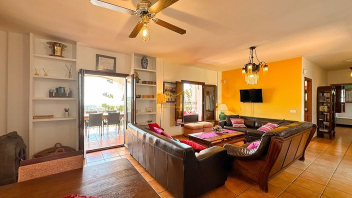 Image No.16-7 Bed Villa for sale