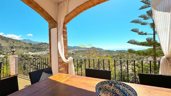 Image No.25-7 Bed Villa for sale