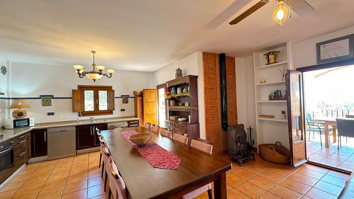 Image No.27-7 Bed Villa for sale