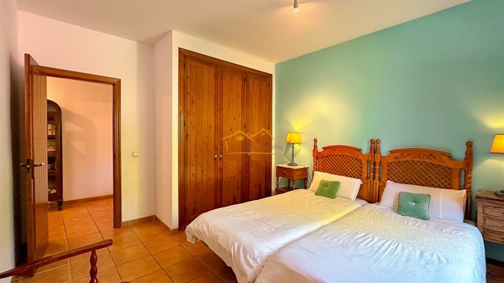 Image No.41-7 Bed Villa for sale