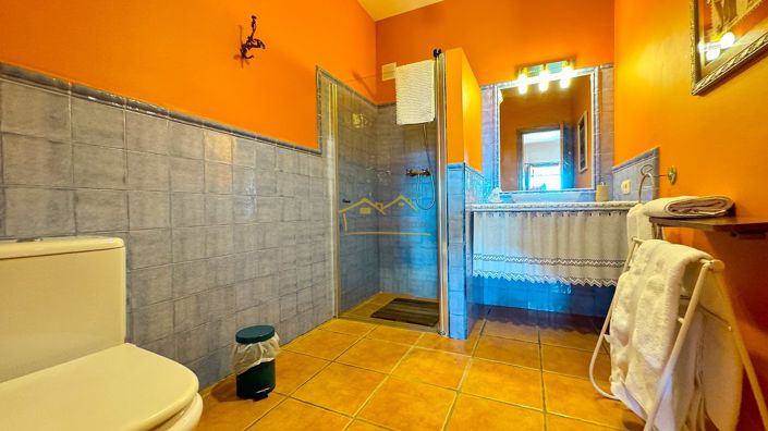 Image No.51-7 Bed Villa for sale