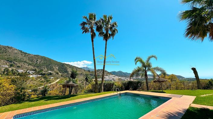 Image No.7-7 Bed Villa for sale