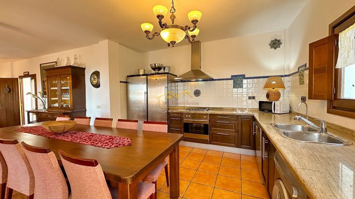 Image No.34-7 Bed Villa for sale