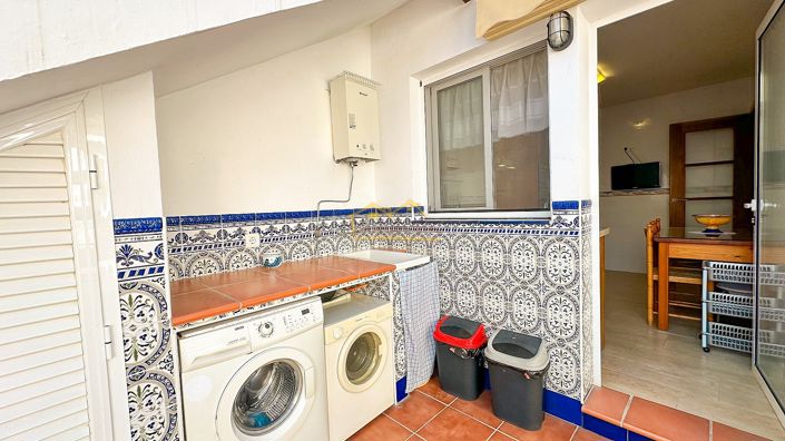 Image No.12-4 Bed House for sale