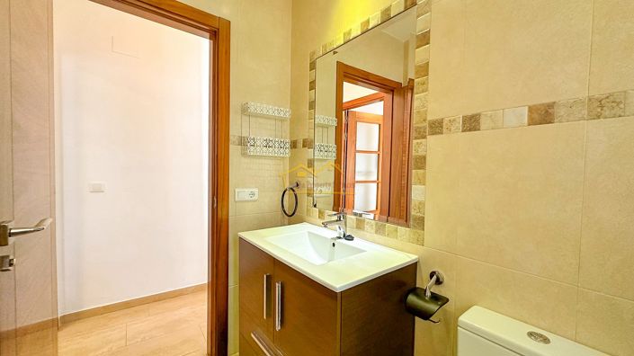 Image No.29-4 Bed House for sale