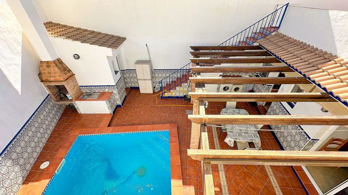 Image No.34-4 Bed House for sale