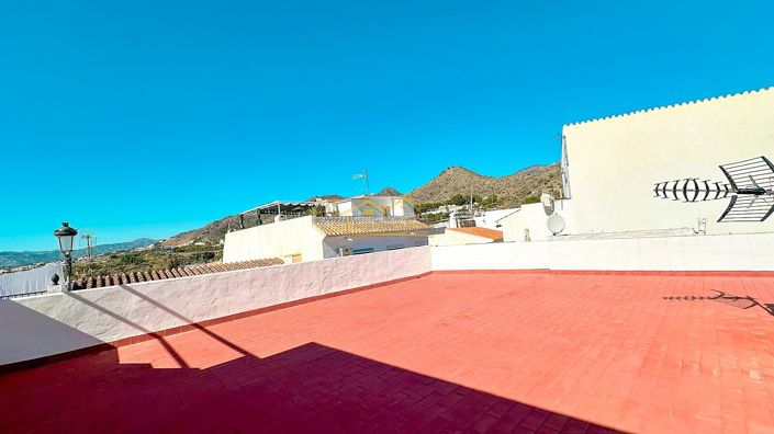 Image No.36-4 Bed House for sale