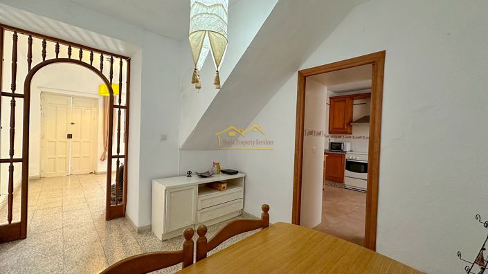 Image No.12-3 Bed Townhouse for sale