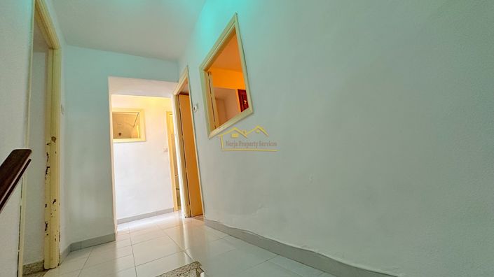 Image No.20-3 Bed Townhouse for sale