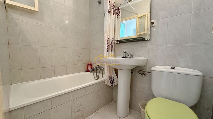 Image No.29-3 Bed Townhouse for sale