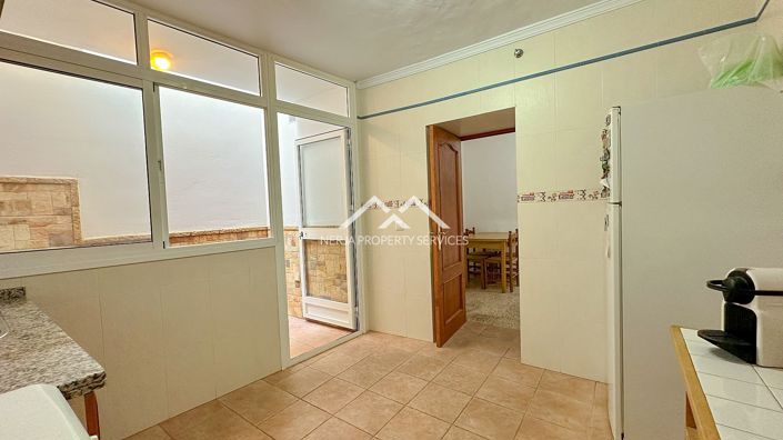 Image No.15-3 Bed Townhouse for sale