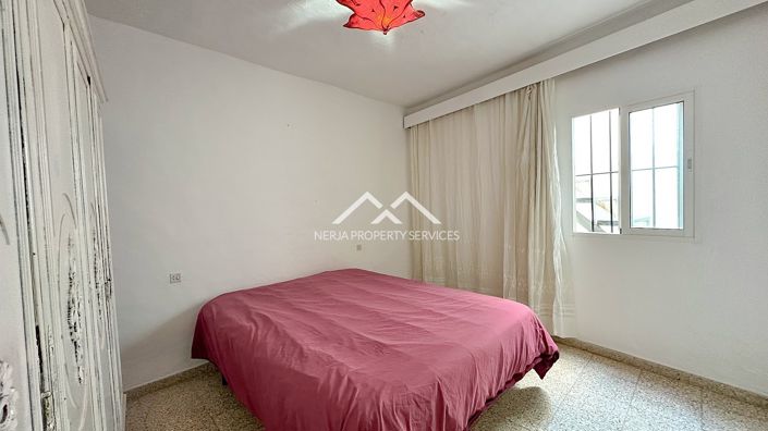 Image No.20-3 Bed Townhouse for sale