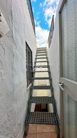 Image No.30-3 Bed Townhouse for sale