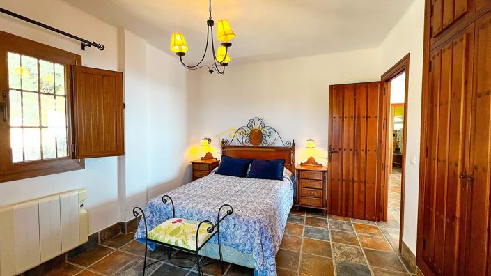 Image No.36-6 Bed Villa for sale