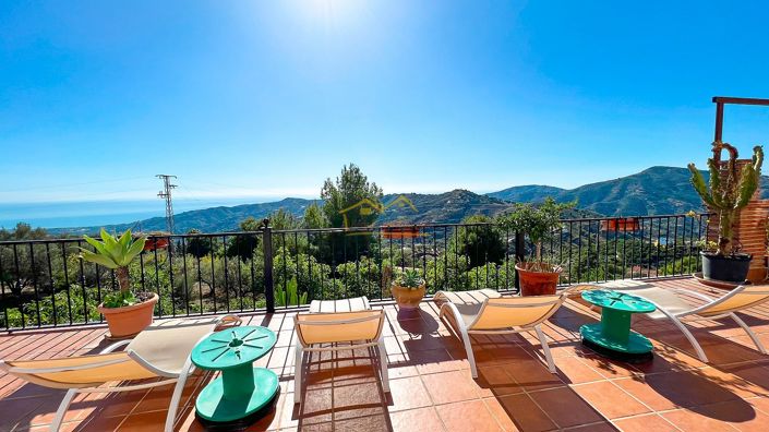 Image No.48-6 Bed Villa for sale