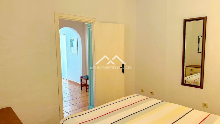 Image No.12-1 Bed Townhouse for sale