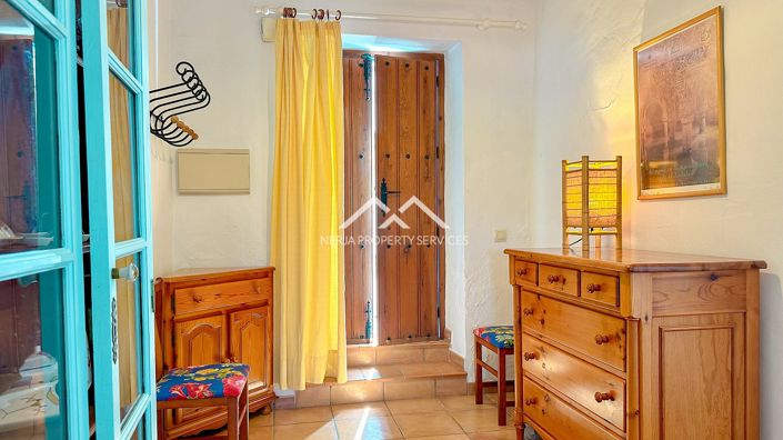 Image No.15-1 Bed Townhouse for sale