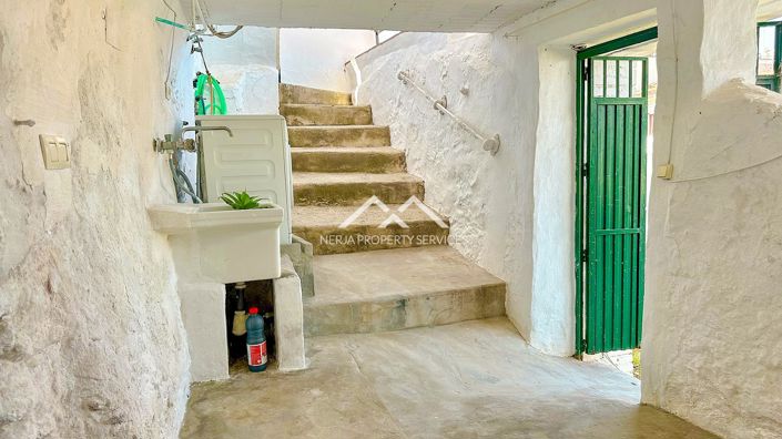 Image No.22-1 Bed Townhouse for sale