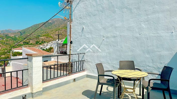 Image No.26-1 Bed Townhouse for sale