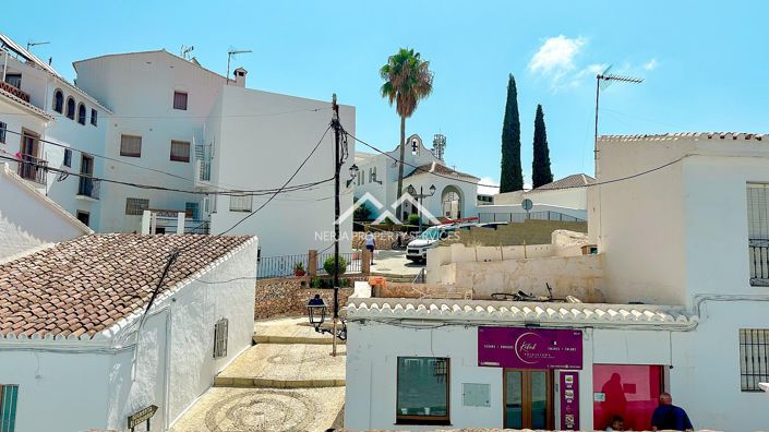 Image No.28-1 Bed Townhouse for sale