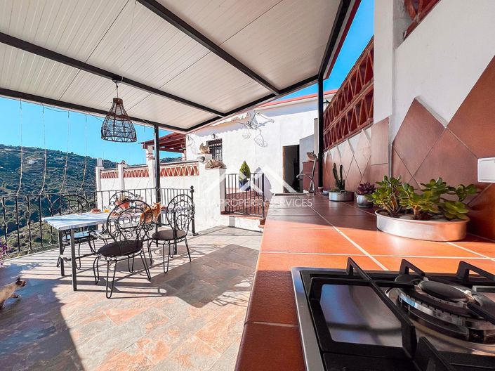 Image No.11-2 Bed Property for sale