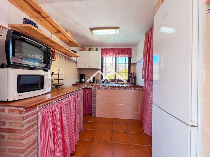 Image No.26-2 Bed Property for sale