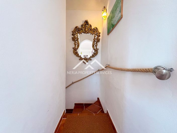 Image No.29-2 Bed Property for sale