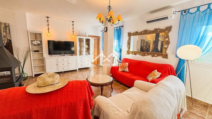 Image No.32-2 Bed Property for sale