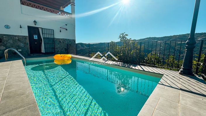 Image No.41-2 Bed Property for sale