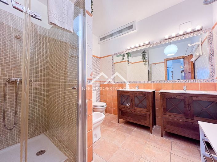 Image No.47-2 Bed Property for sale