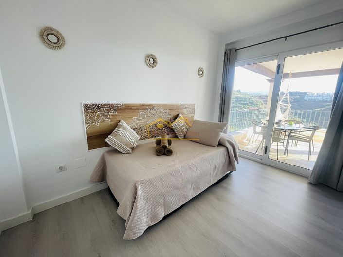 Image No.29-3 Bed Apartment for sale