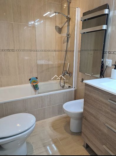 Image No.14-3 Bed Property for sale