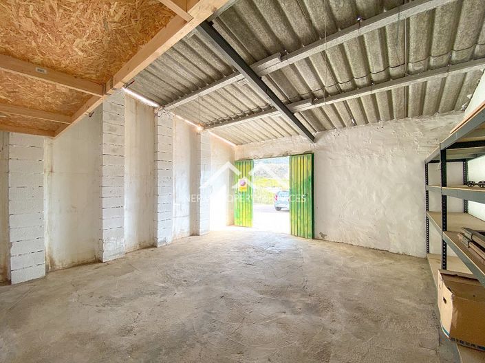 Image No.18-3 Bed House for sale