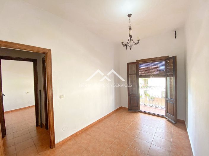 Image No.29-3 Bed House for sale