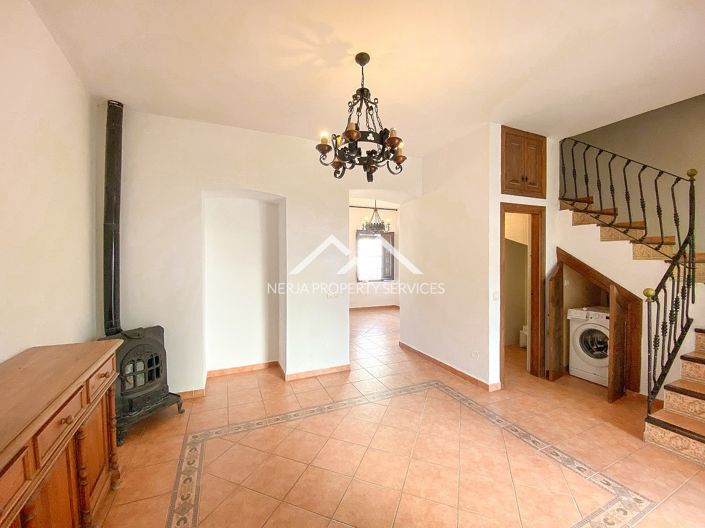 Image No.9-3 Bed House for sale