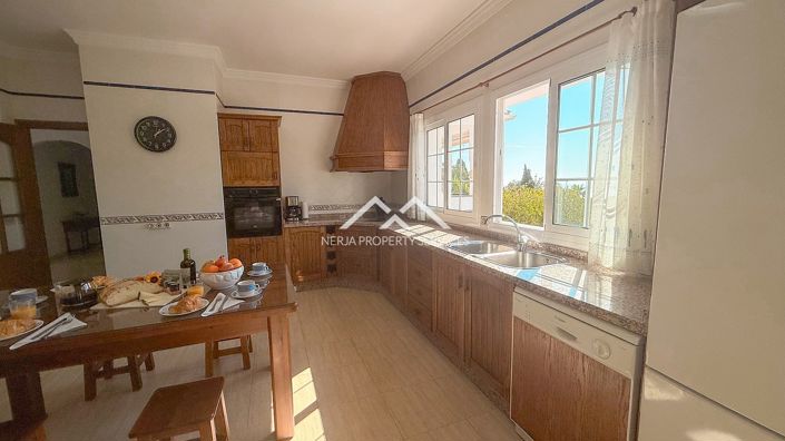 Image No.22-5 Bed Villa for sale