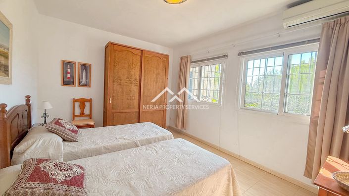 Image No.29-5 Bed Villa for sale