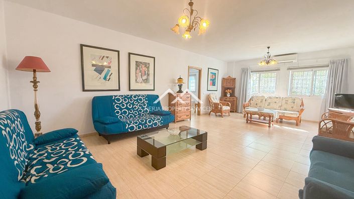 Image No.30-5 Bed Villa for sale