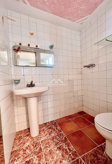 Image No.23-4 Bed Townhouse for sale