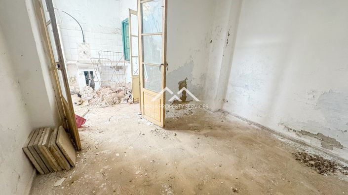 Image No.15-Townhouse for sale