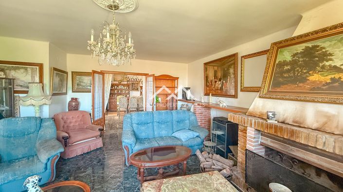 Image No.15-2 Bed Villa for sale