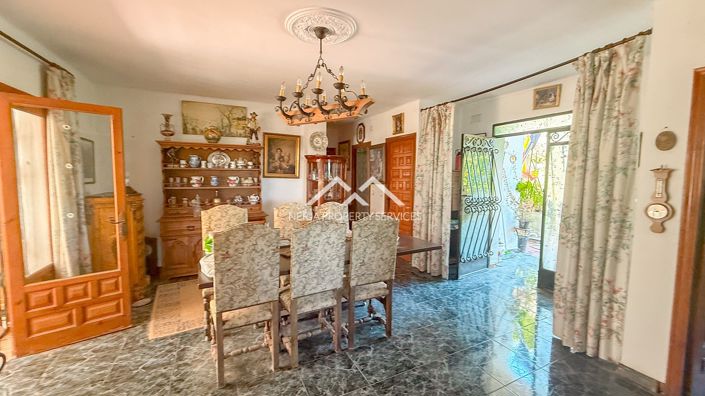 Image No.17-2 Bed Villa for sale