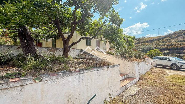 Image No.5-3 Bed Property for sale