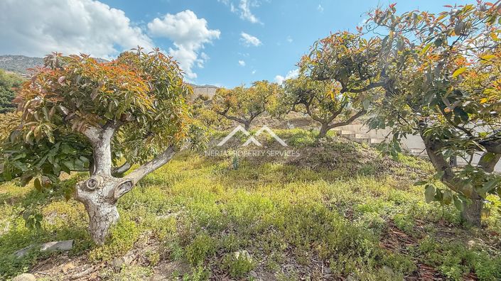 Image No.28-3 Bed Property for sale