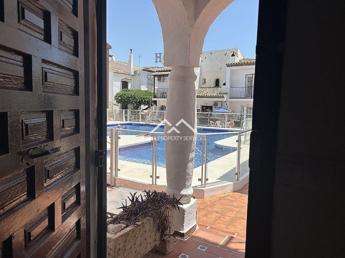 Image No.20-2 Bed Townhouse for sale